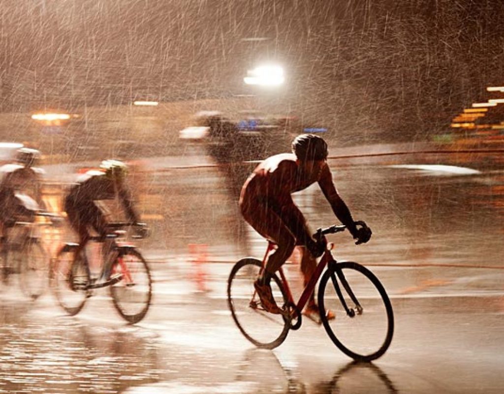 riding in rain with waterproof bike lights 1 1024x800 The FunGadgets Blog